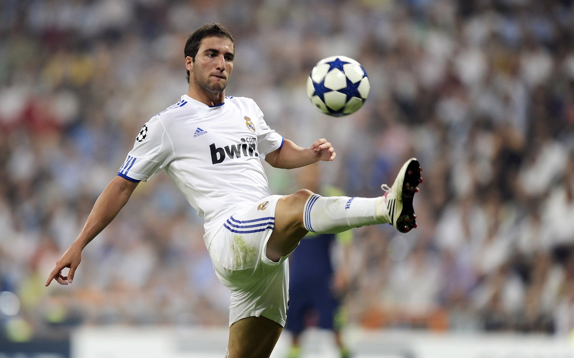 电竞职业选手训练计划的科学制定，电竞职业选手训练营