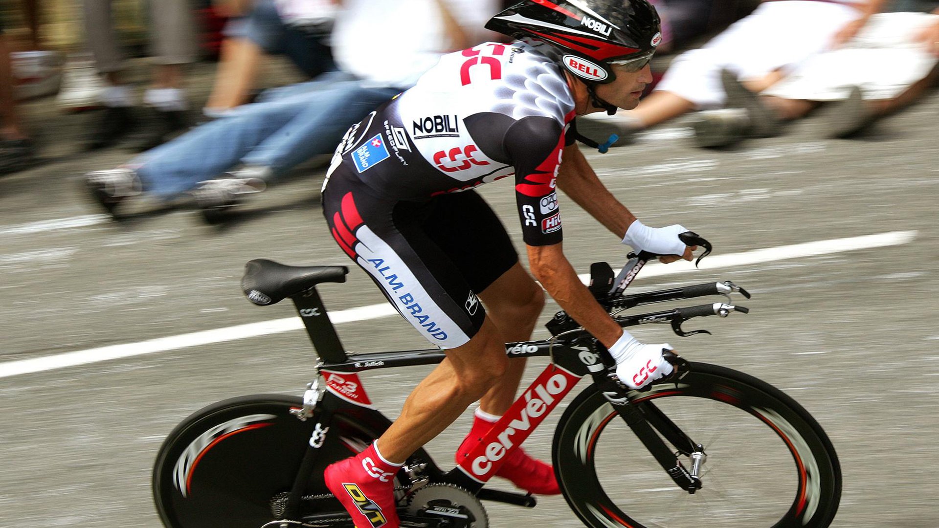 托桑·埃夫布奥姆万在NBA常规赛中取得生涯新高，埃托奥 布冯